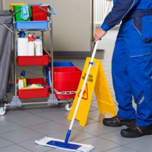 Fórmate con el Curso de Limpieza en Aeropuertos